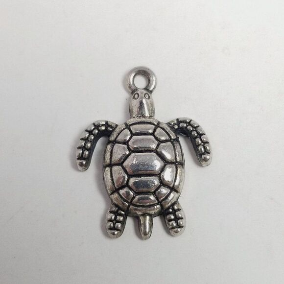 Vintage Little Turtle Charm Pendant, Silver Tone, Detailed, Shell Estate - Picture 6 of 6